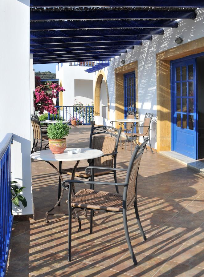 Akrotiri Hotel Platia Ammos Extérieur photo