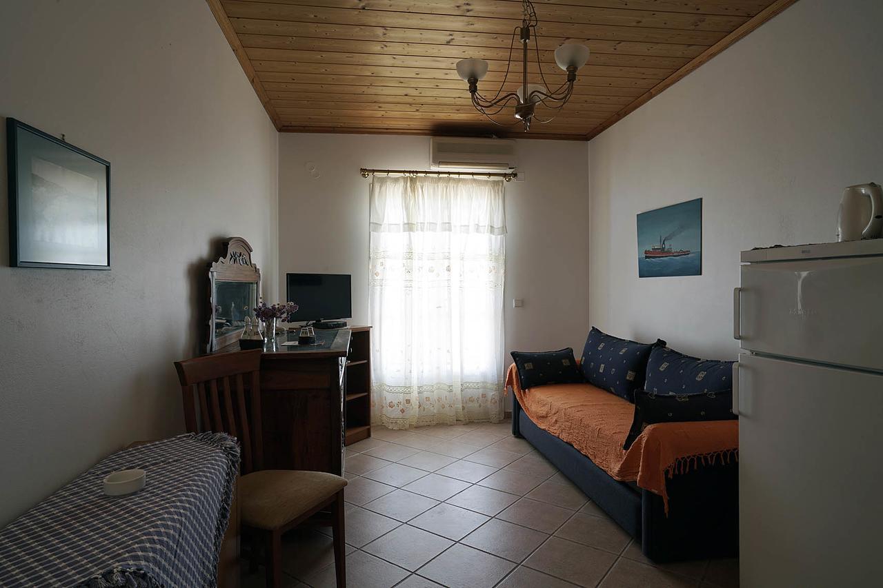 Akrotiri Hotel Platia Ammos Extérieur photo