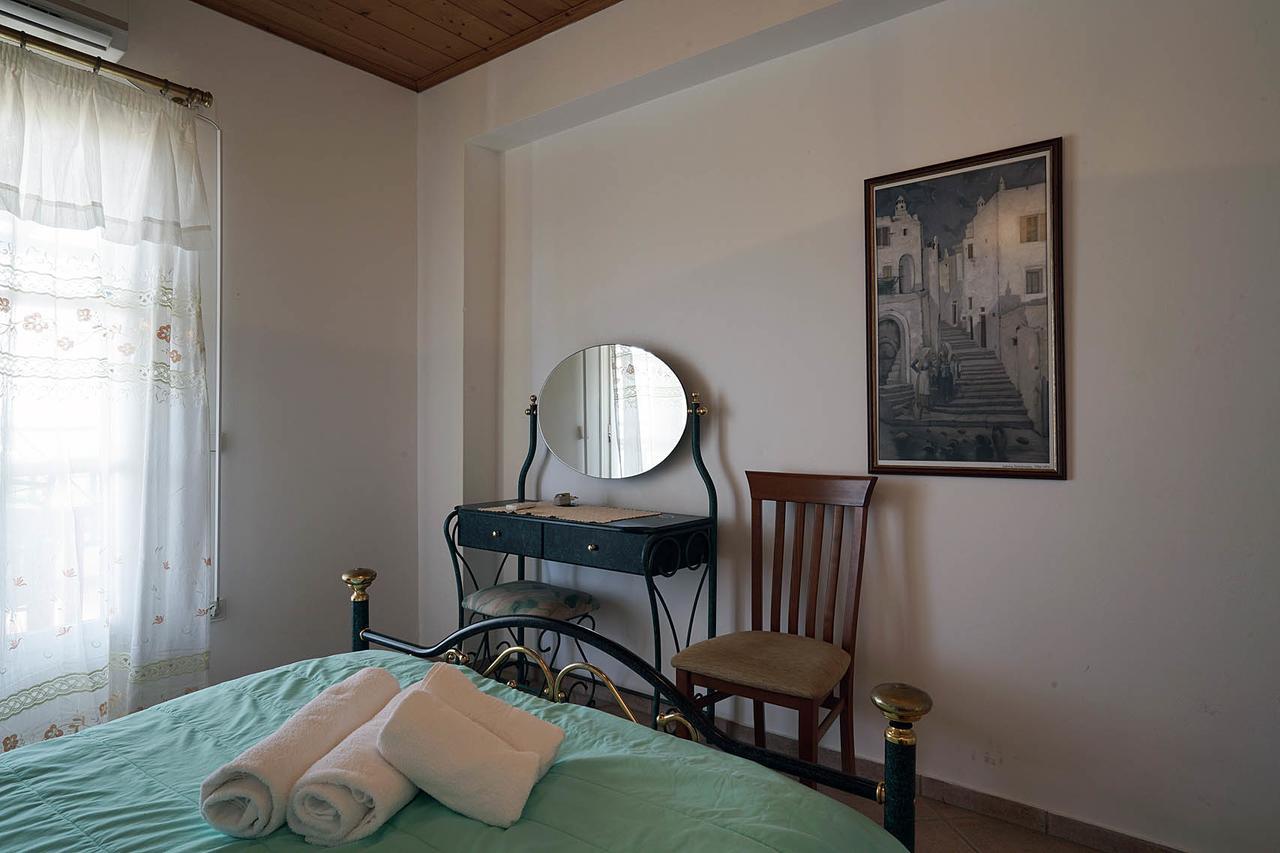 Akrotiri Hotel Platia Ammos Extérieur photo